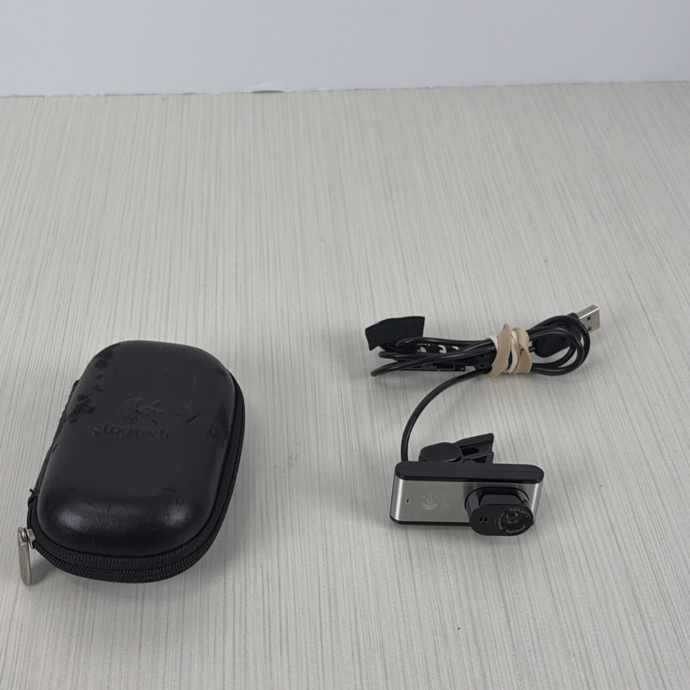 Logitech V-UAR38 QuickCam USB Webcam